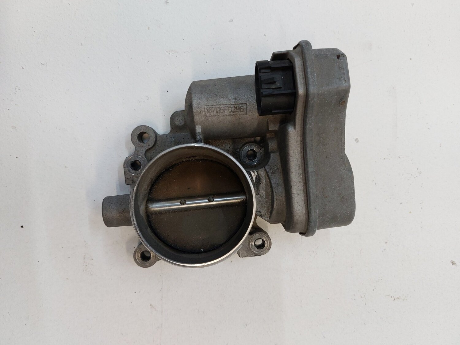 VX220 2.4 Used throttle body