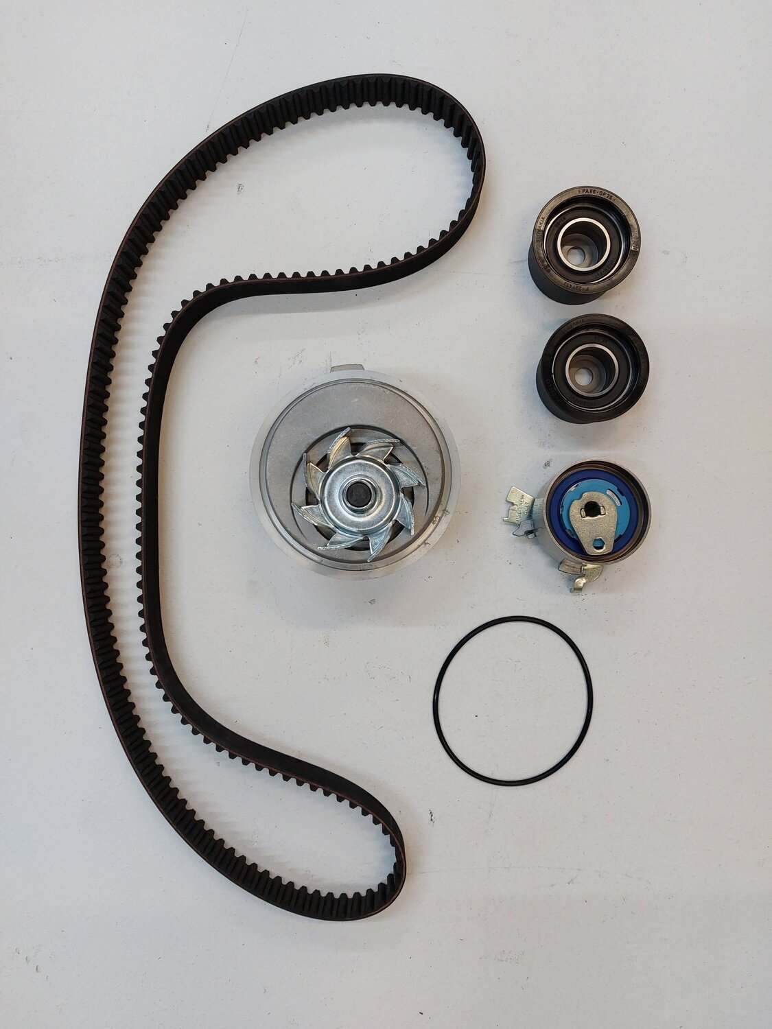 VX220 2.0 cambelt kits with water pump