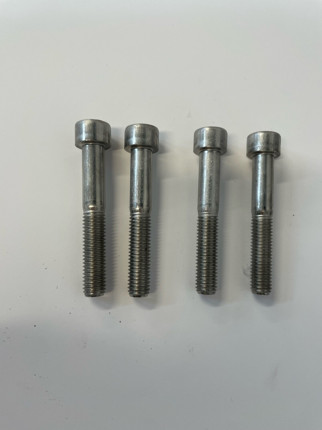 Speedy Fasteners Vauxhall VX220 Clam Shell Bolt Kit – Stainless Steel, Front & Rear
