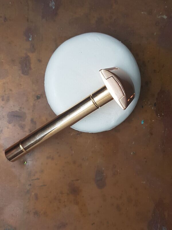 Rasierhobel  RMK Solingen, Rosegold vergoldet, geschlossener Kamm, geschlosse Seiten, Double Edge