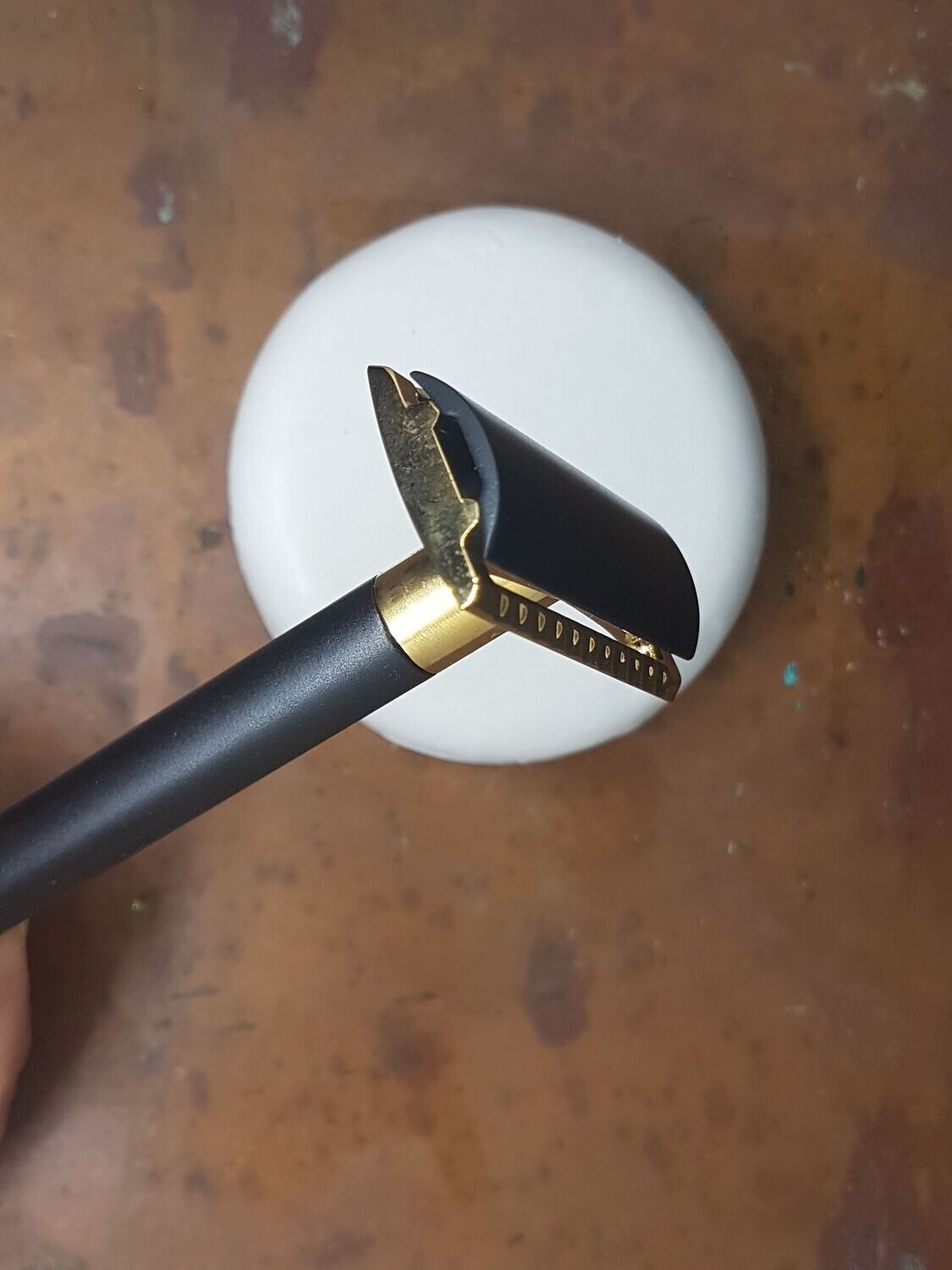Rasierhobel  RMK Solingen,schwarz/Gold, 24 K vergoldet, geschlossener Kamm,  Double Edge