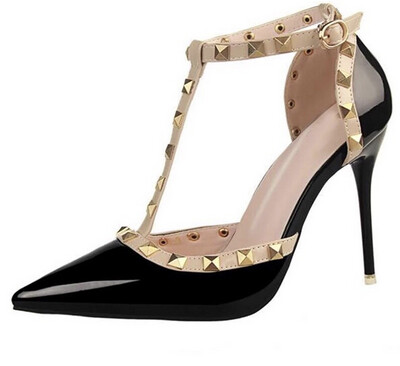 STUDED BLACK HEELS/ SHOES