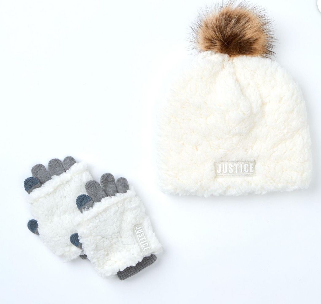 Plush beanie set By Justice