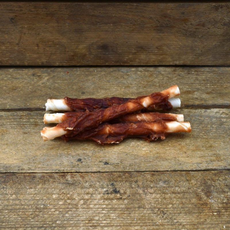 4x medium kauwstaaf met heerlijke omwikkelde eend 18cm - rawhide