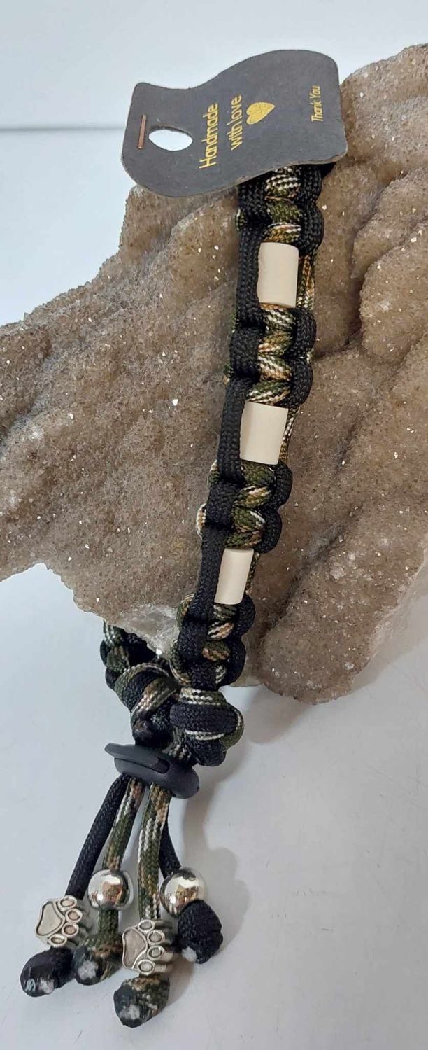 100% natuurlijk EMX anti-tekenketting - zonder chemicaliën - met de hand gemaakt -  camouflage groen / leger - 60cm