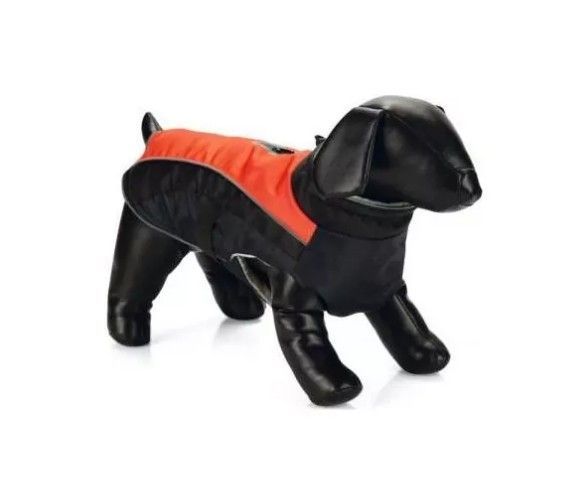 Beeztees Hondenjas Winter Saby - zwart/rood - waterproof met tuigopening - 44cm ruglengte (aub eerst meten!)