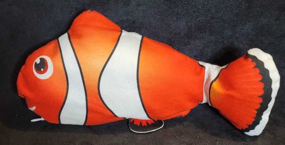 Leuke nemo spartelvis voor de kat - interactief kattenspeelgoed - kattenspeeltje vis