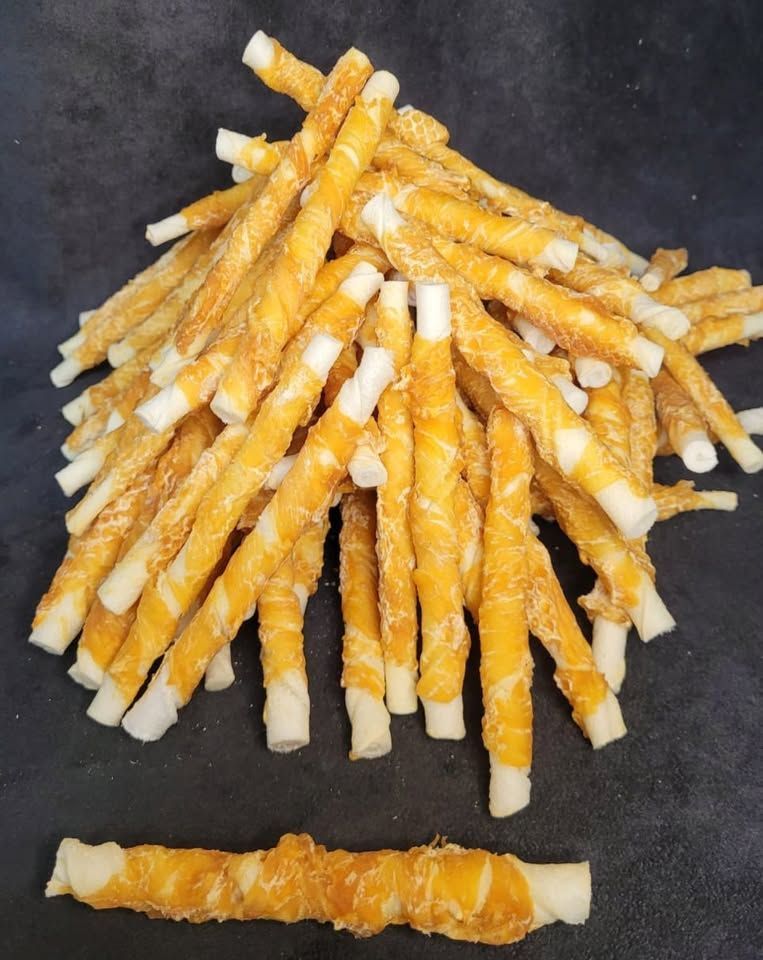 !!ACTIE!! 100x small runderhuid kauwstaaf met heerlijke omwikkelde kip 12cm - rawhide - XXL verpakking !!ACTIE!! 100x small runderhuid kauwstaaf met heerlijke omwikkelde kip 12cm - rawhide - XXL verpakking