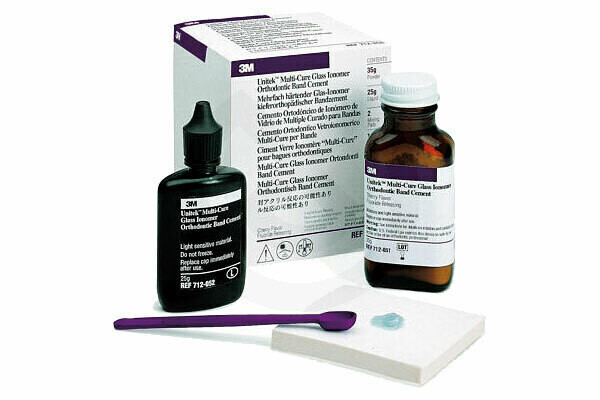 MULTI-CURE GI CEMENTO PARA BANDA.
3M UNITEK