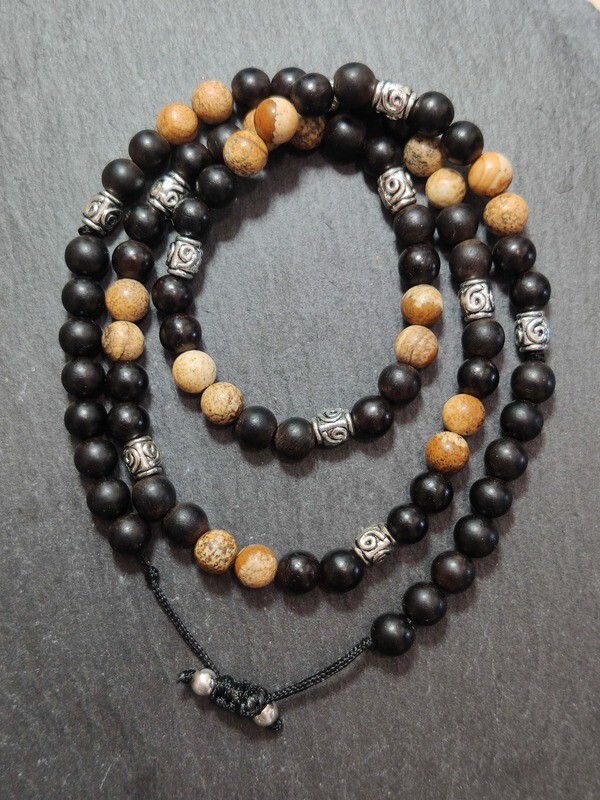 &quot;Le Stylé&quot; façon &quot;Mala&quot; en bois d&#39;ébène et Jaspe de Kalahari