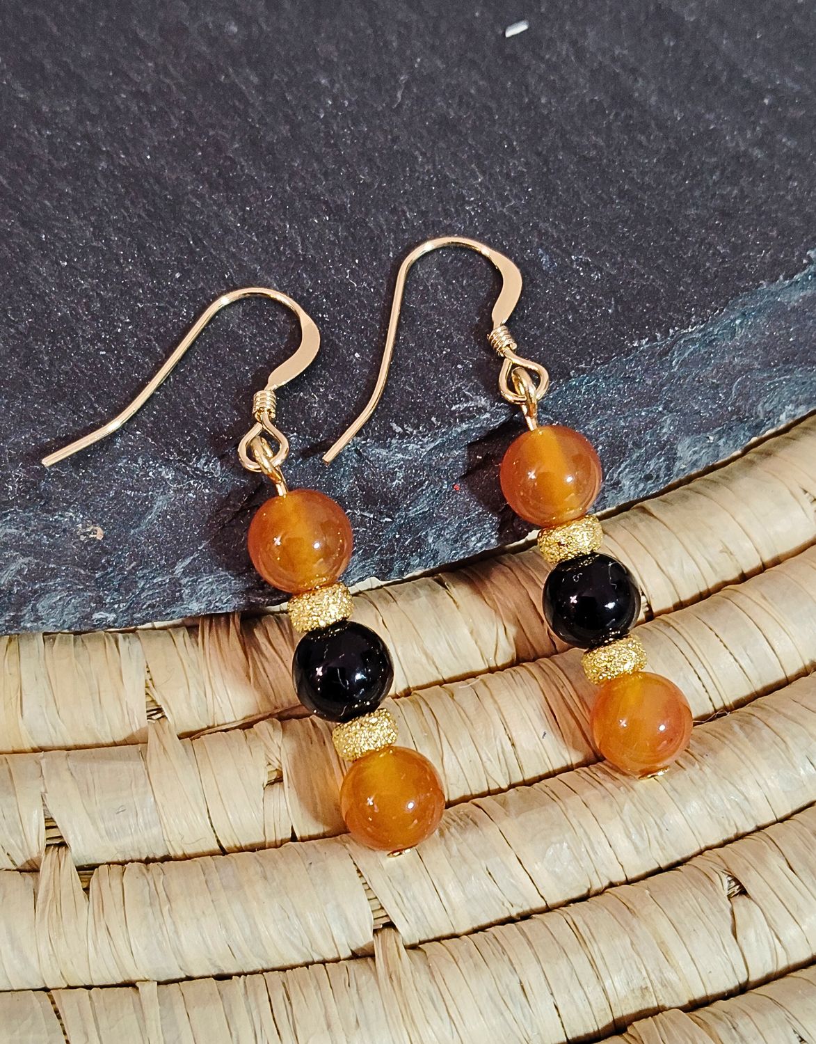 &quot;Les Pendantes&quot; Gold-Filled en Cornaline et Onyx