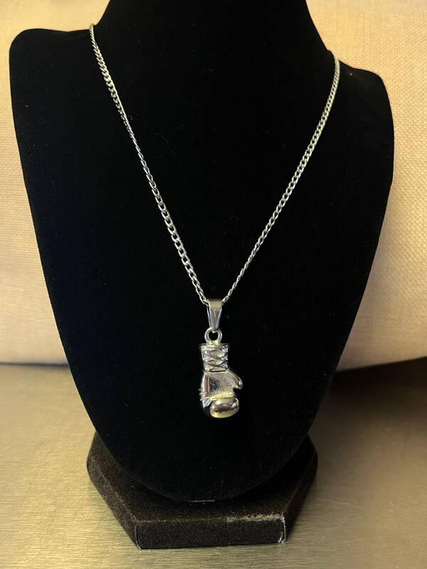 Cadena y Charm Guante Boxeo