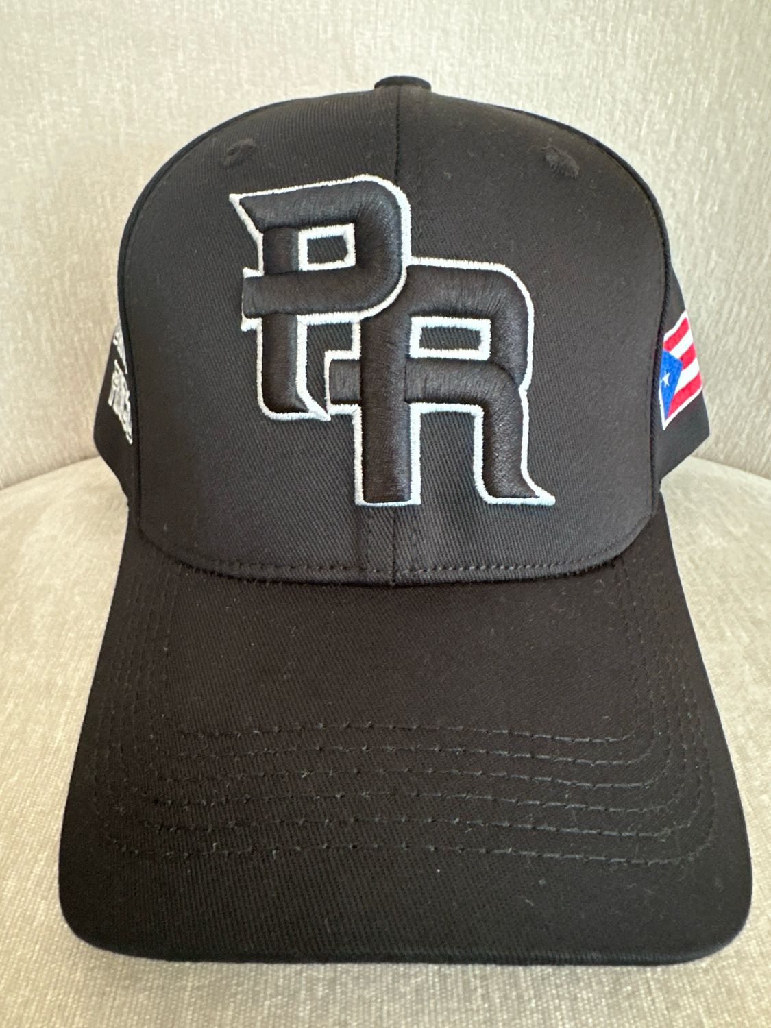 Gorra PR Negro Y Borde Blanco ( Ajustable)