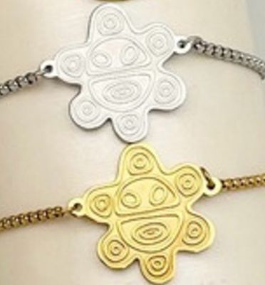 Pulcera De Mano Sol Taíno Y Coquí Taíno De PR ( Ajustable)