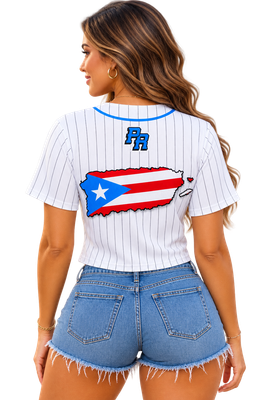 Camisa Jersey PR Crop Top ( Blanca Y Azul Claro Con Mapa De La Isla Del Encanto Atrás.