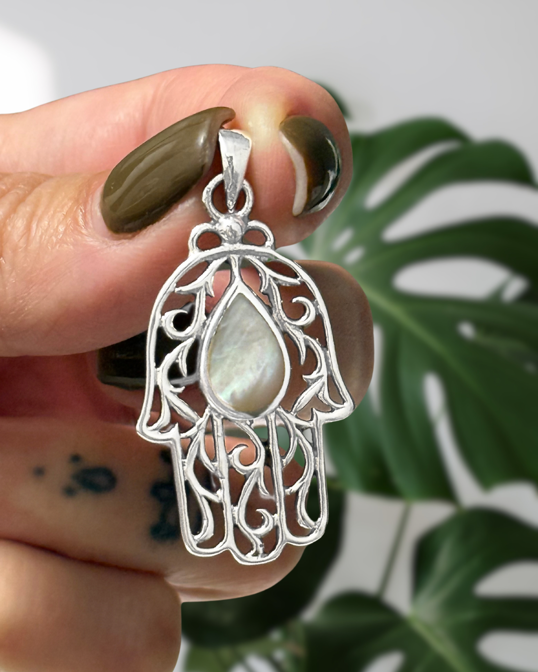 Mano de Hamsa con Nácar *PLATA925*