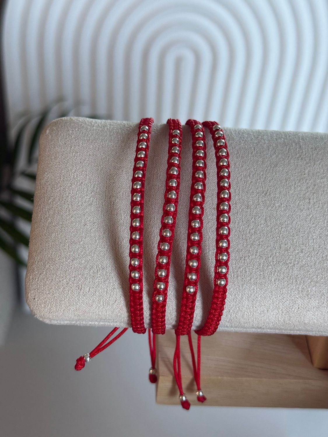 Pulsera hilo rojo y cuentas  de Plata925 Ajustable