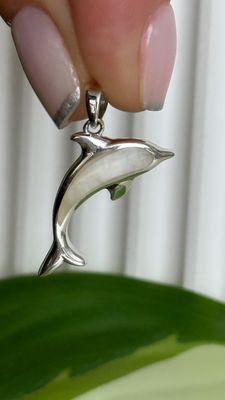 Dije Delfín Nácar *PLATA925*
