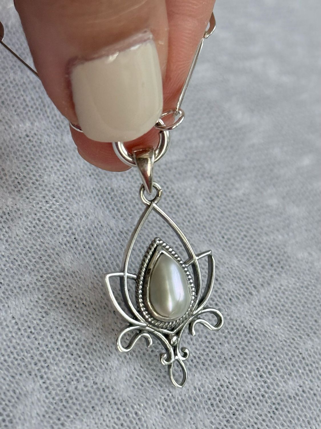 Flor de Loto con Perla de cultivo  *PLATA925*