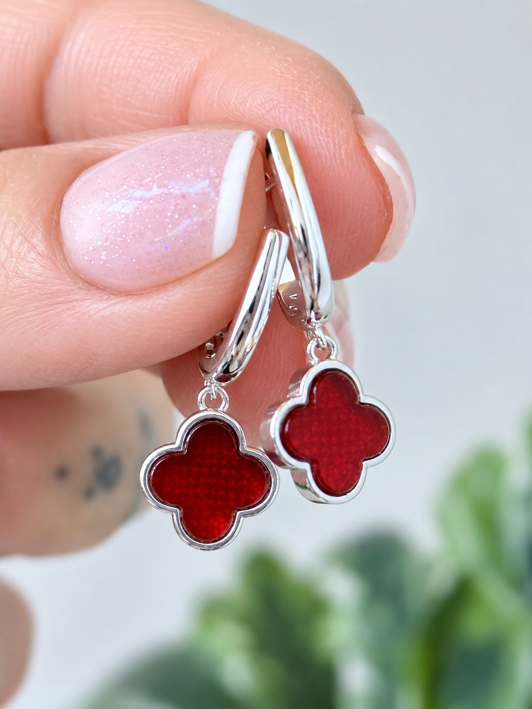 Aros Van Cleef ÁGATA roja 8mm*8mm |PLATA925|