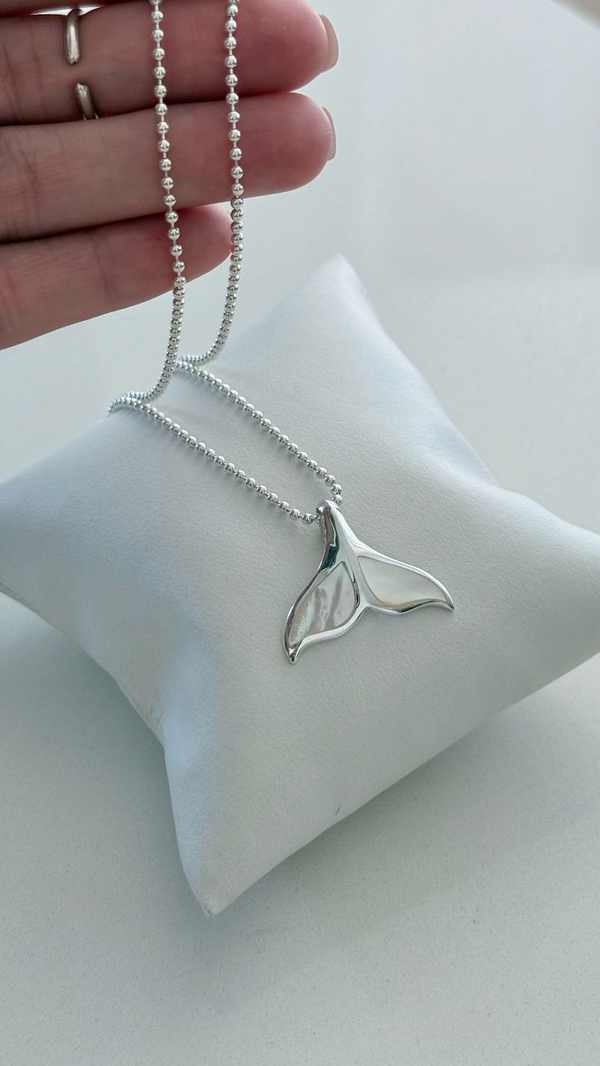 Cola de Ballena *PLATA925* 2,2 cm x 2 cm