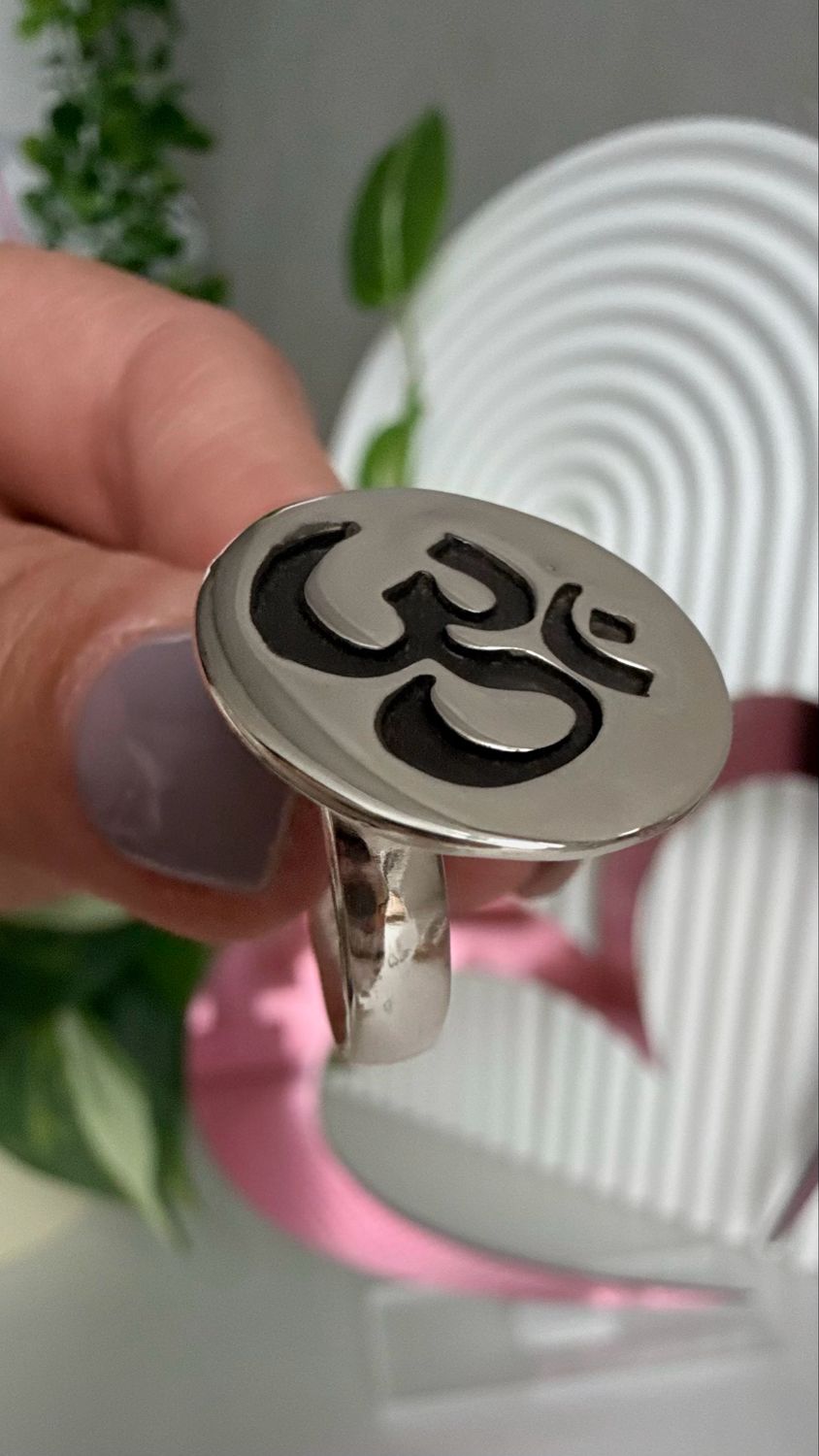 Anillo OM |Regulable | *PLATA925* | 2 cm de diámetro