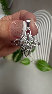 Nudo de Bruja *PLATA925*