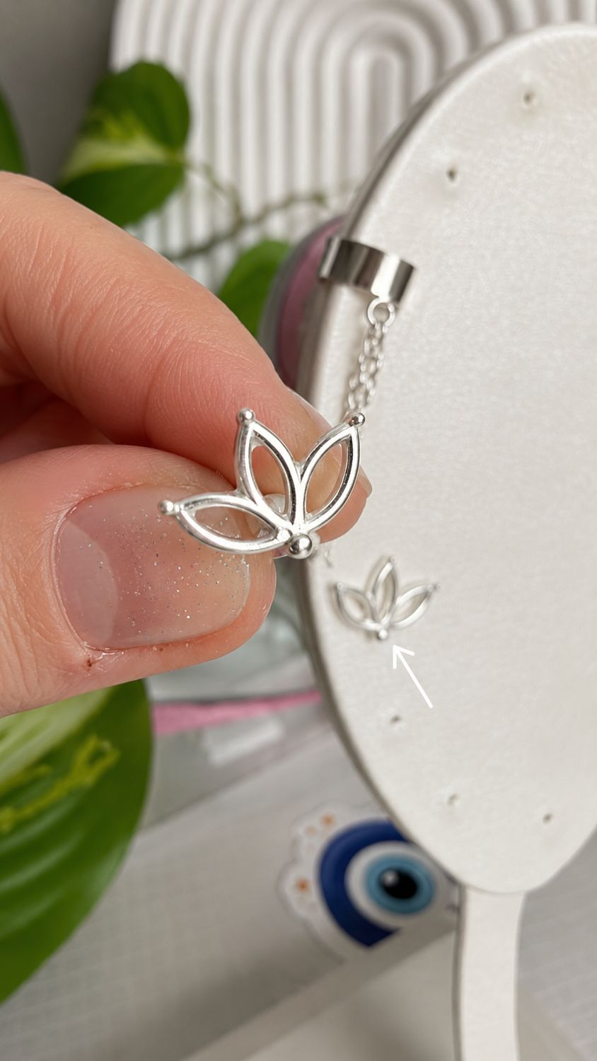 Par Flor de Loto | PLATA925 | 1,2cm x 1cm | Con mariposa