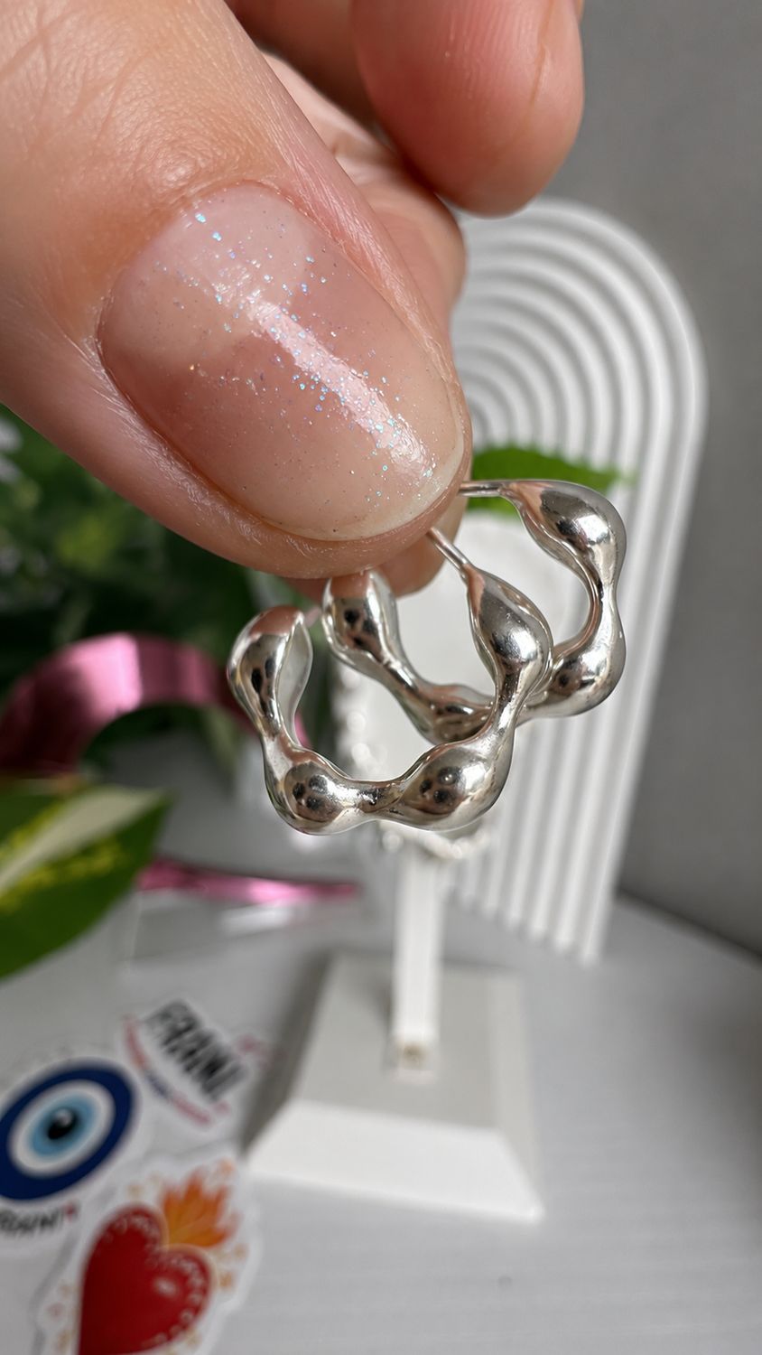 Medio Aro bombe ondeado | PLATA925 | Con mariposa |1,6 cm