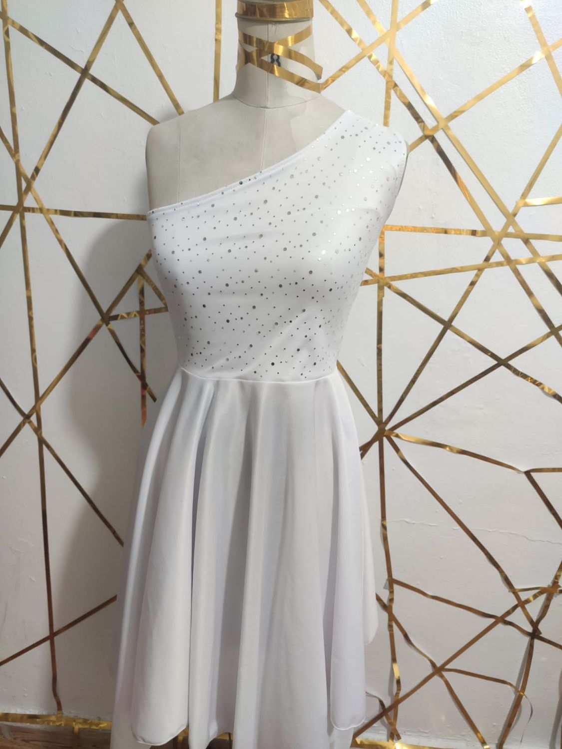 Efod básico, con sobre tela en la blusa.