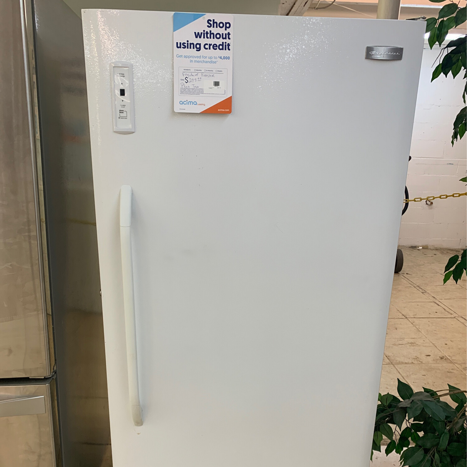 FRIGIDAIRE FREEZER
