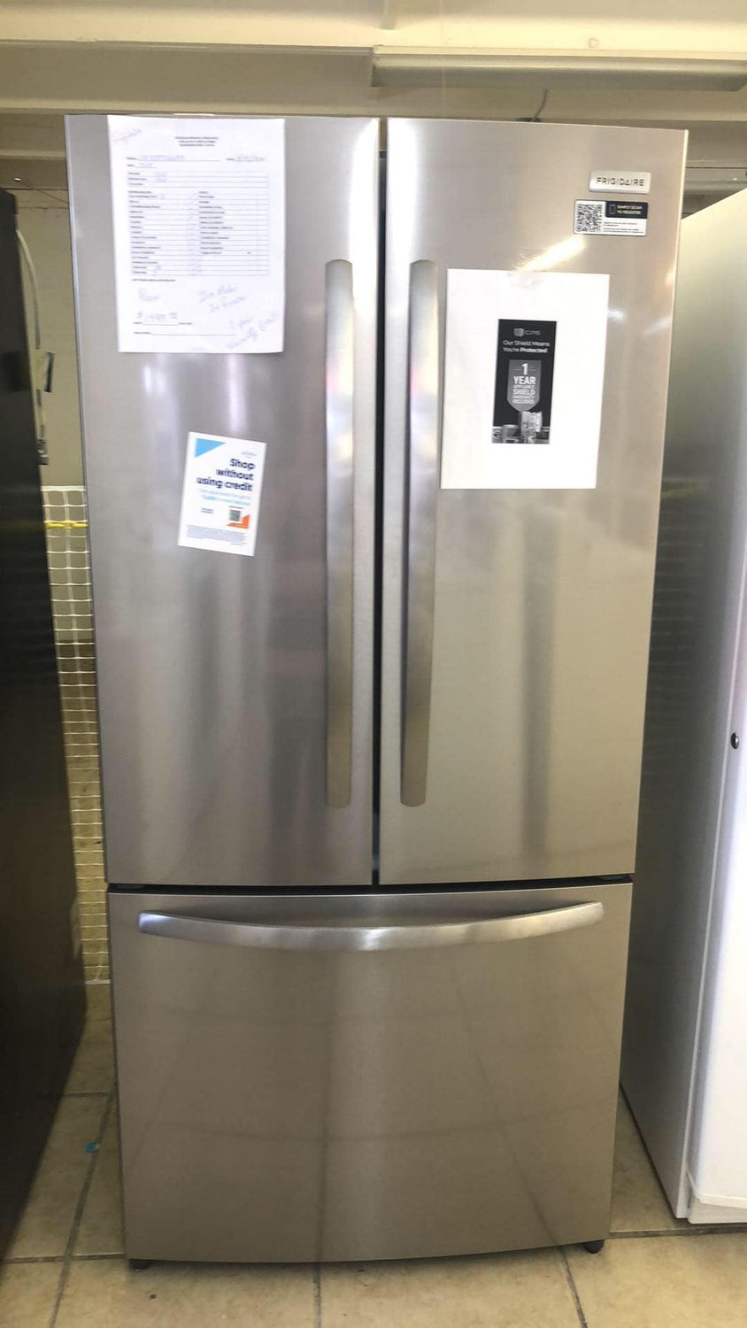 FRIGIDAIRE REFRIGERATOR (ON SALE)