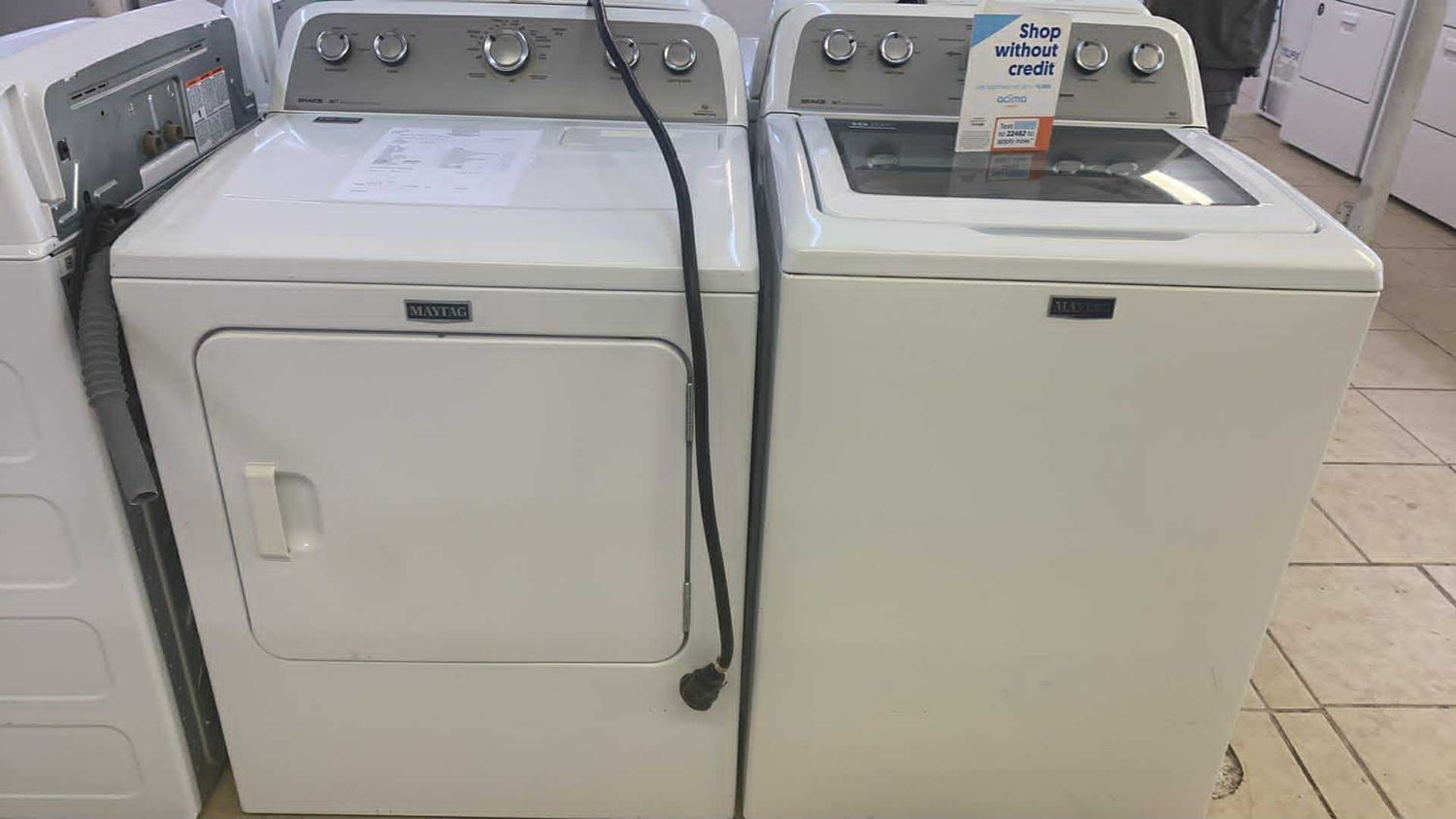 MAYTAG LAUNDRY SET