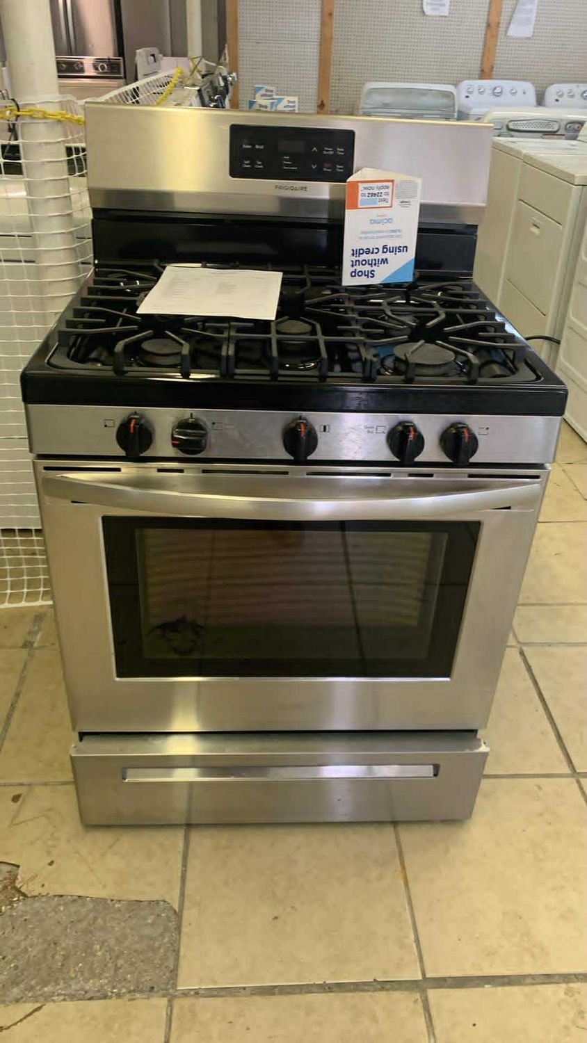 FRIGIDAIRE GAS STOVE