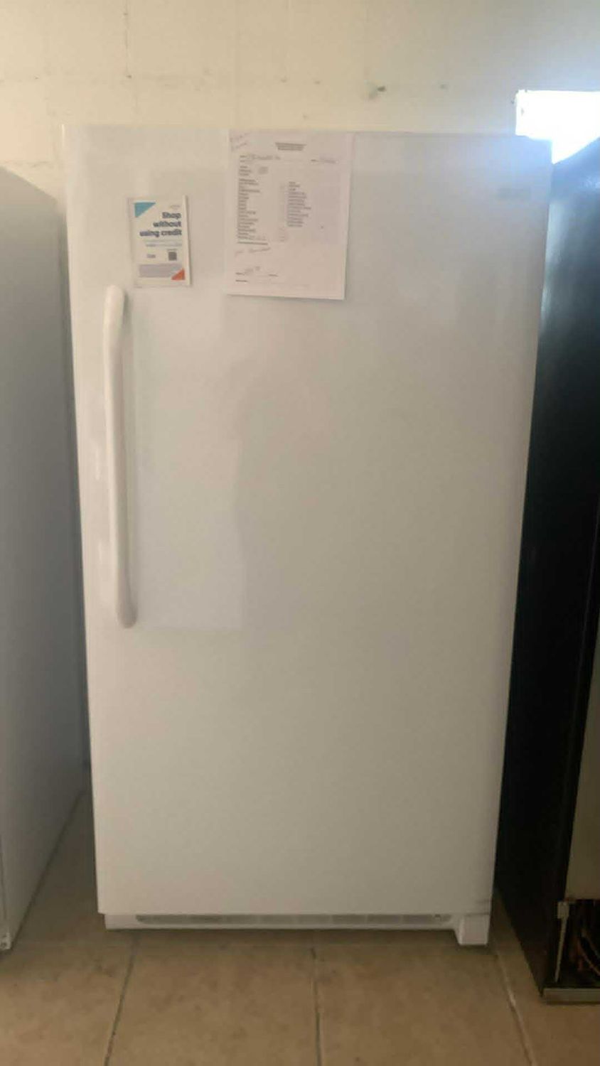 FRIGIDAIRE UPRIGHT FREEZER