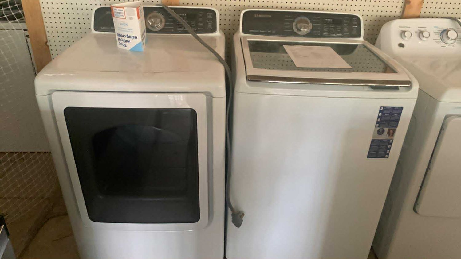 SAMSUNG LAUNDRY SET