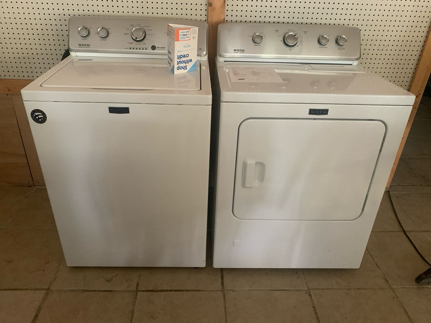 Maytag Laundry Set With Gas Dryer