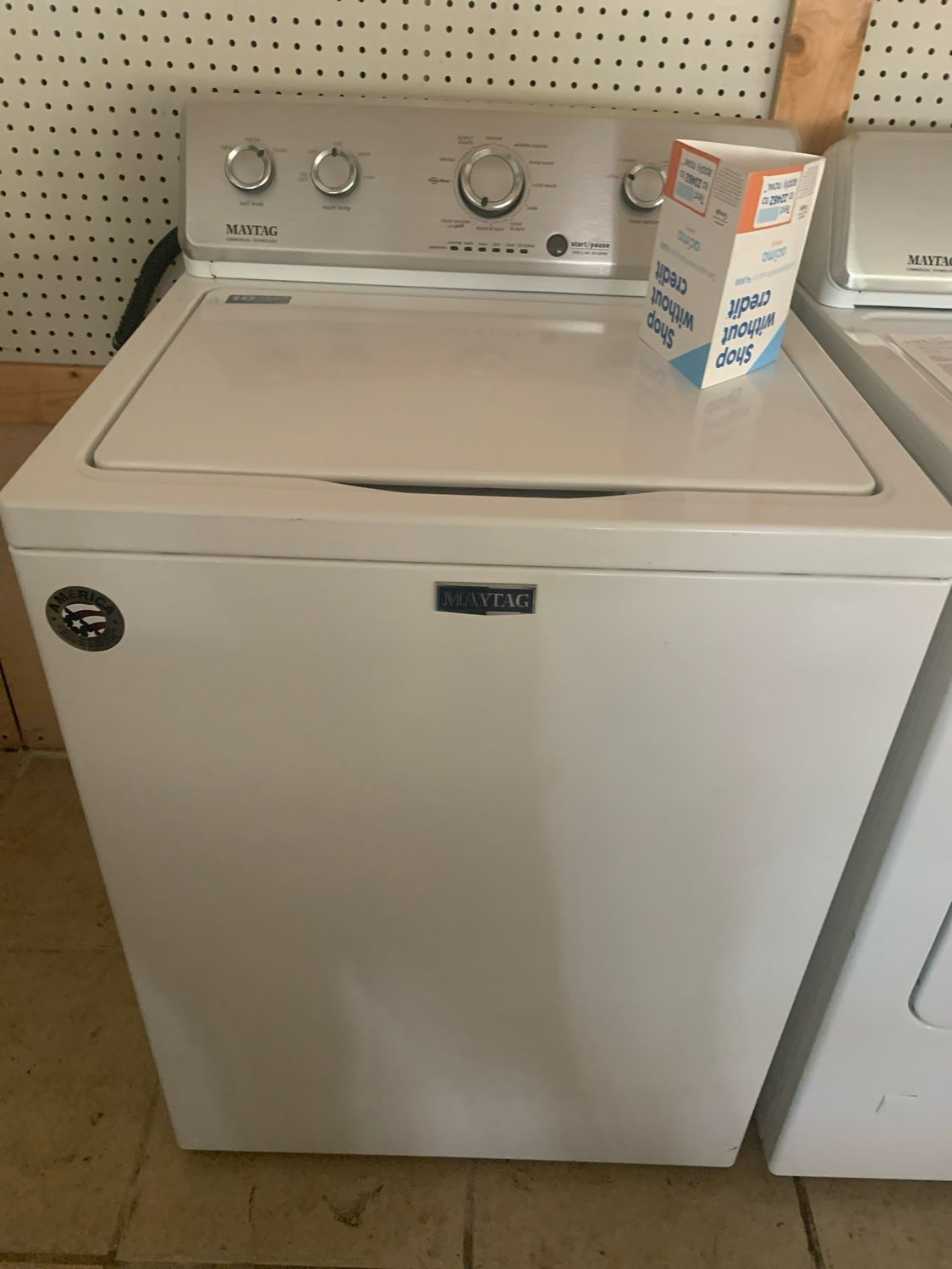 Maytag Laundry Set With Gas Dryer