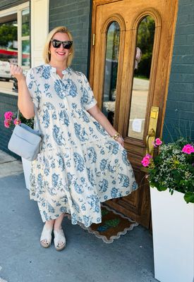 Lining Abstract Print Tiered Maxi Dress