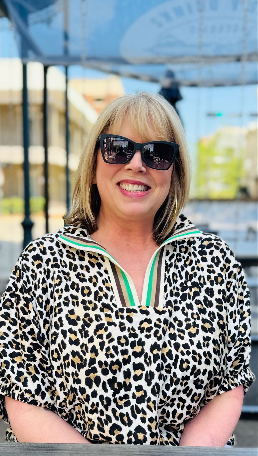 Leo Top With Oversized Sleeves