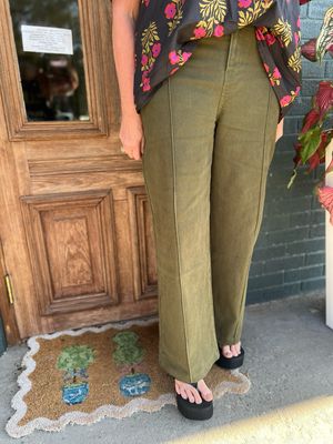 Solid high rise wide leg pants