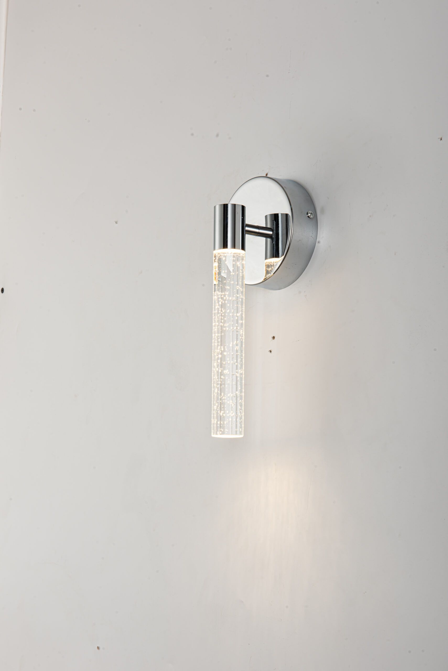 LUMINARIA SOB MURO MOD MANHATTAN