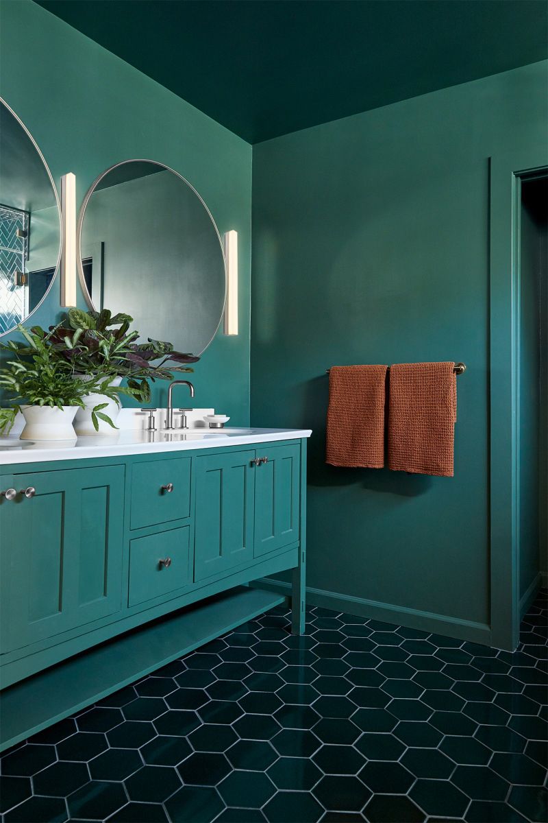 LUMINARIA SOB PARED MOD ZAHA