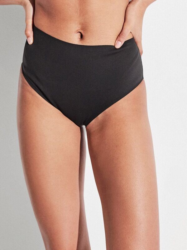 Slip bikini vita alta taglio laser