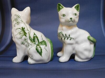 Thai Green & White Cats