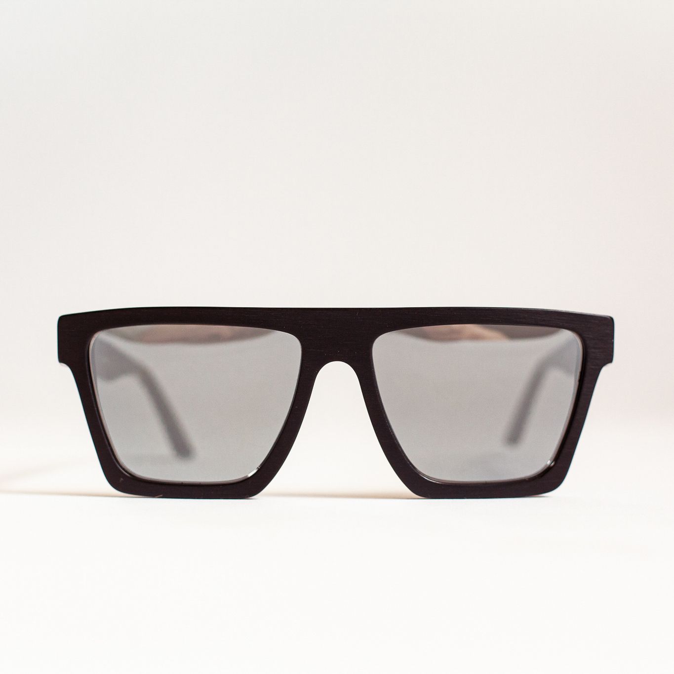 Modena - Brushed Black & Mirrored Modena - Brushed Black & Mirrored