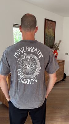 MOVE BREATHE T-SHIRT - SNAKE