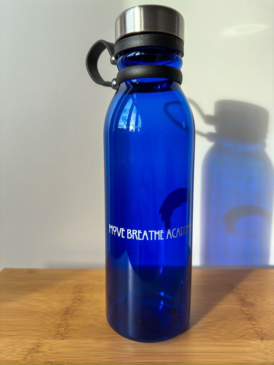 MOVE BREATHE ACADEMY WATER BOTTLE – ELEGANT, DURABLE, AND SUSTAINABLE
