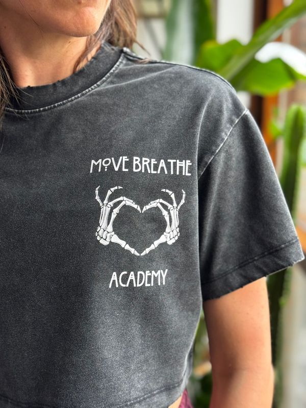 Move Breathe Academy – Crop Top Wear Your Power