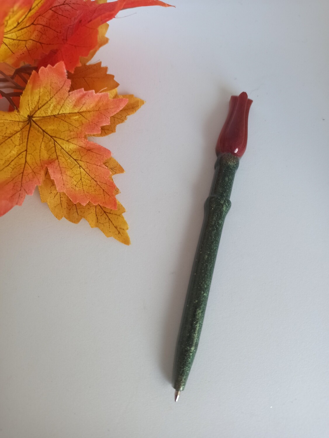 Forme fleur - vert foncé/rouge
